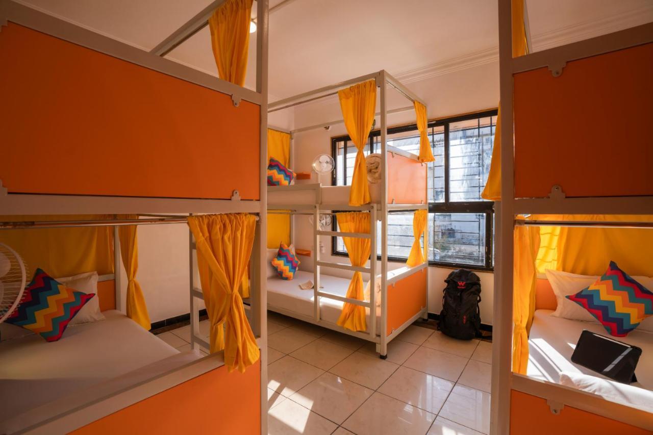 goSTOPS Bengaluru Bagian luar foto