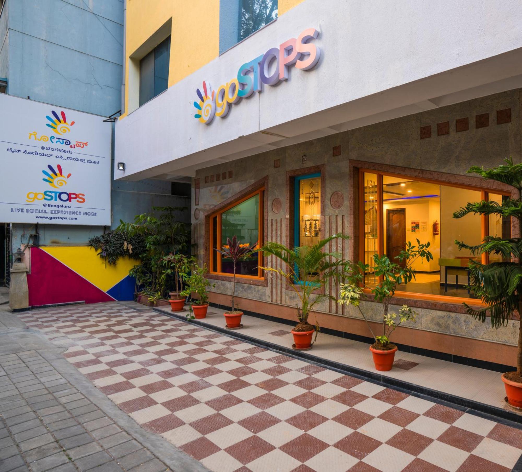 goSTOPS Bengaluru Bagian luar foto